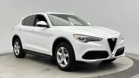 Alfa Romeo Stelvio - Thumbnail 4