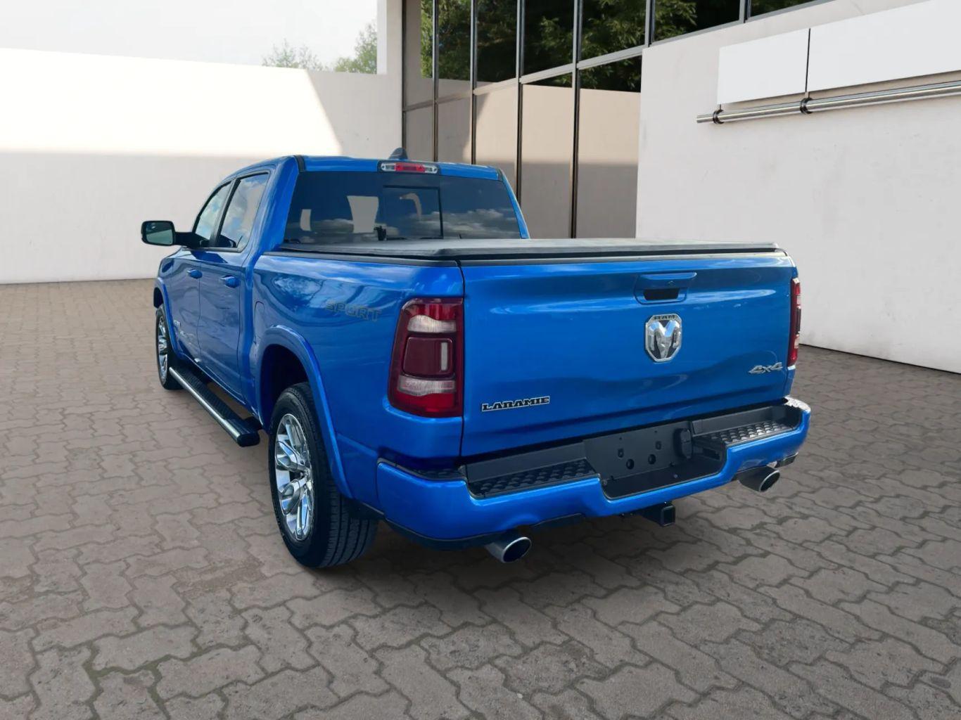 Ram 1500 Crew Cab - Thumbnail 5