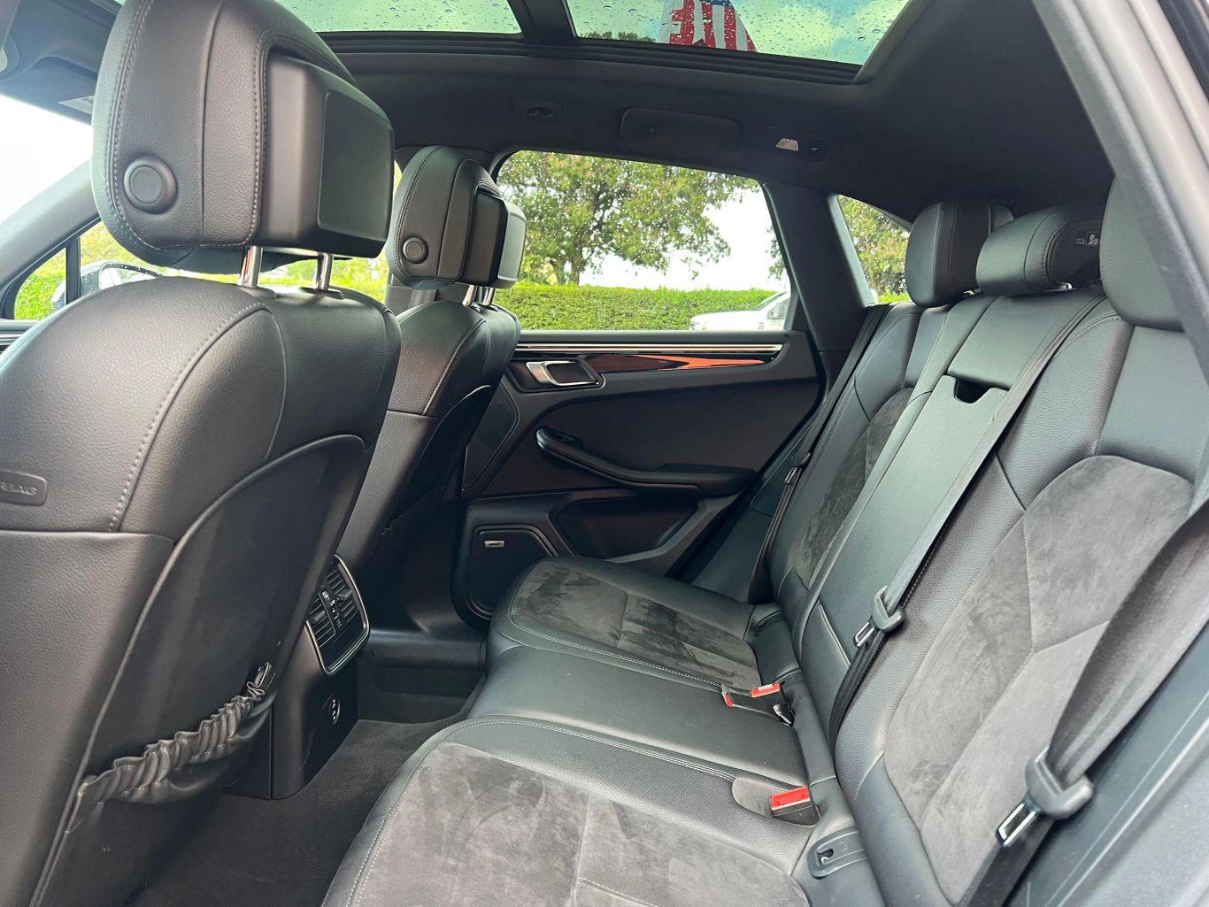 Porsche Macan - Thumbnail 12