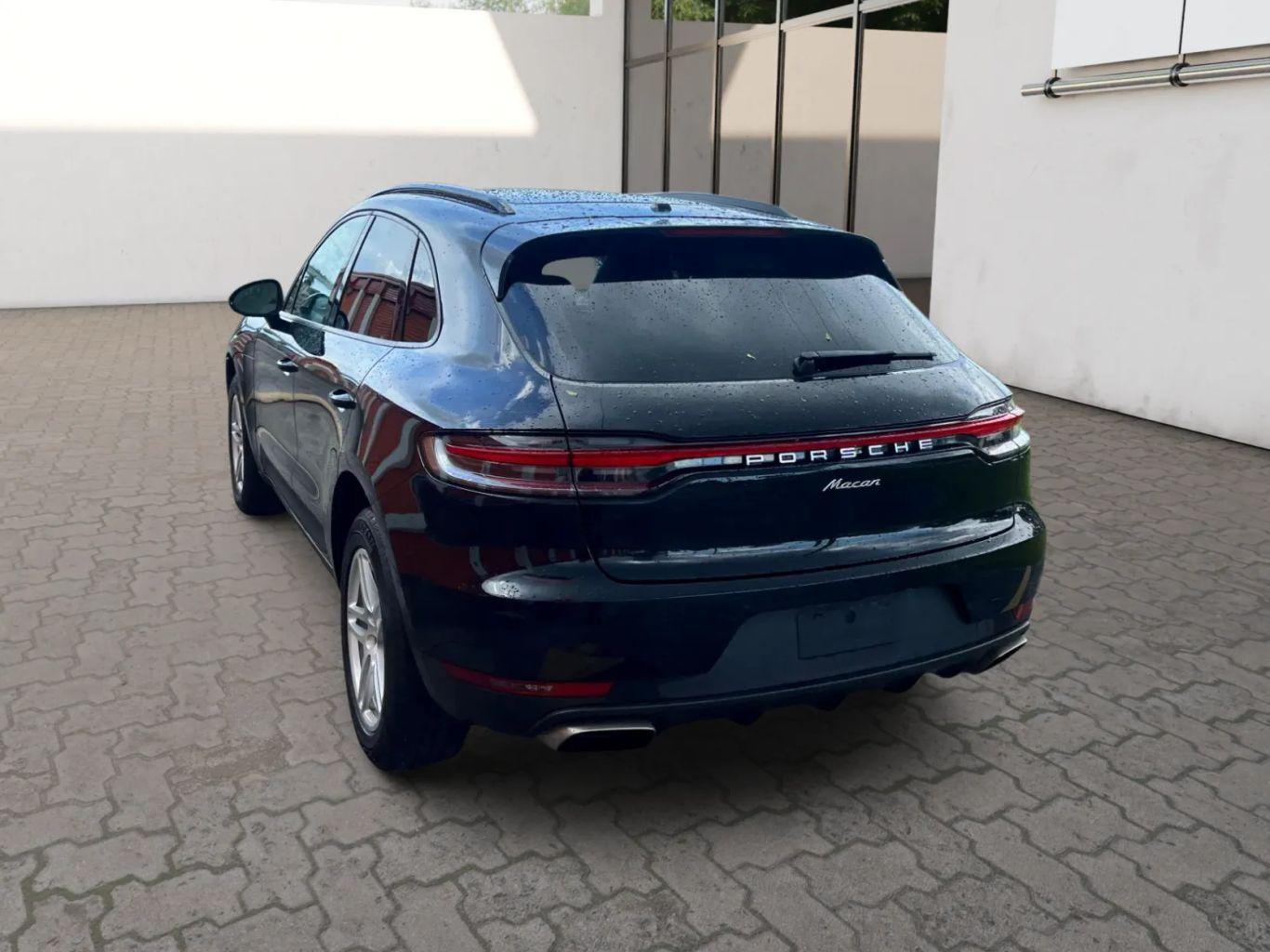 Porsche Macan - Thumbnail 5