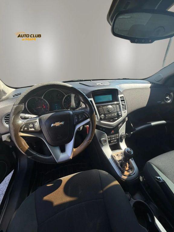 Chevrolet Cruze - Thumbnail 18