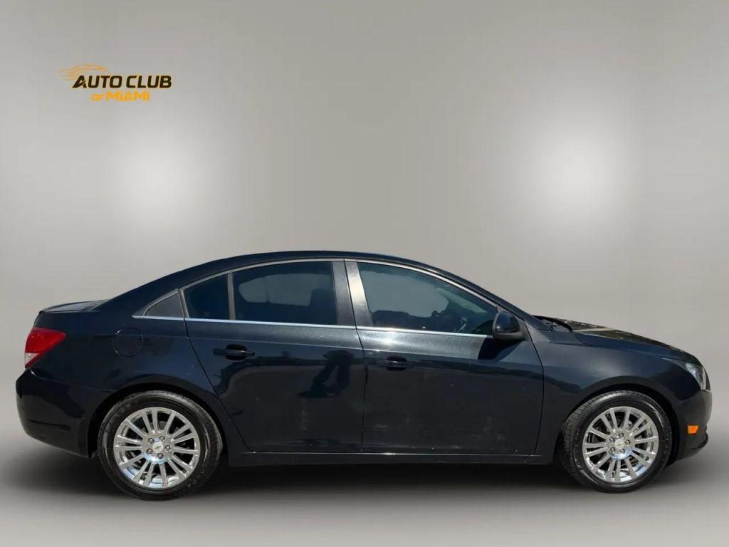 Chevrolet Cruze - Thumbnail 7
