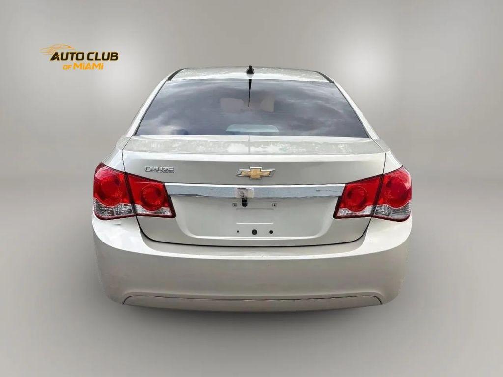 Chevrolet Cruze - Thumbnail 9