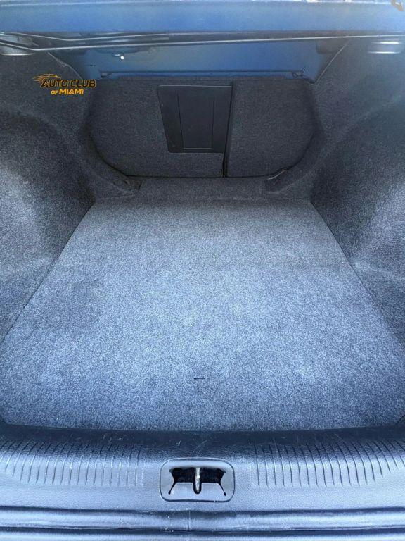 Chrysler 200 - Thumbnail 14