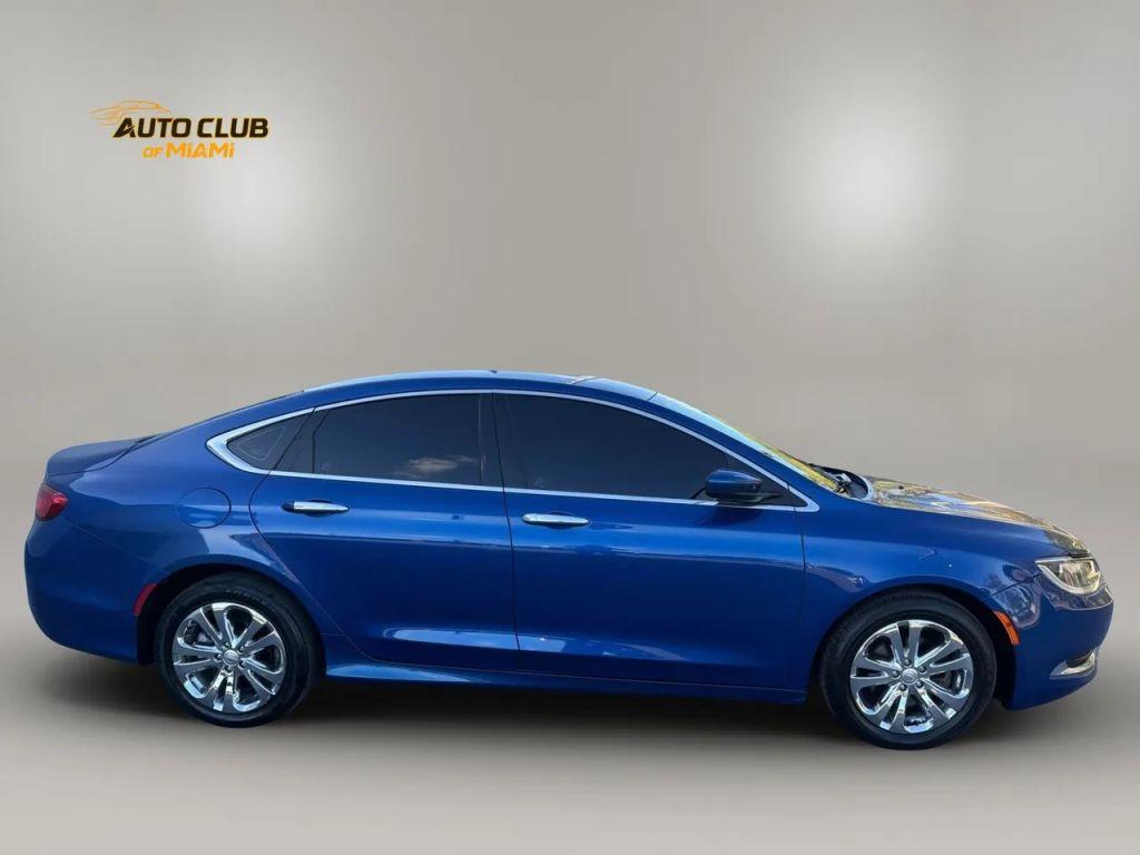 Chrysler 200 - Thumbnail 9