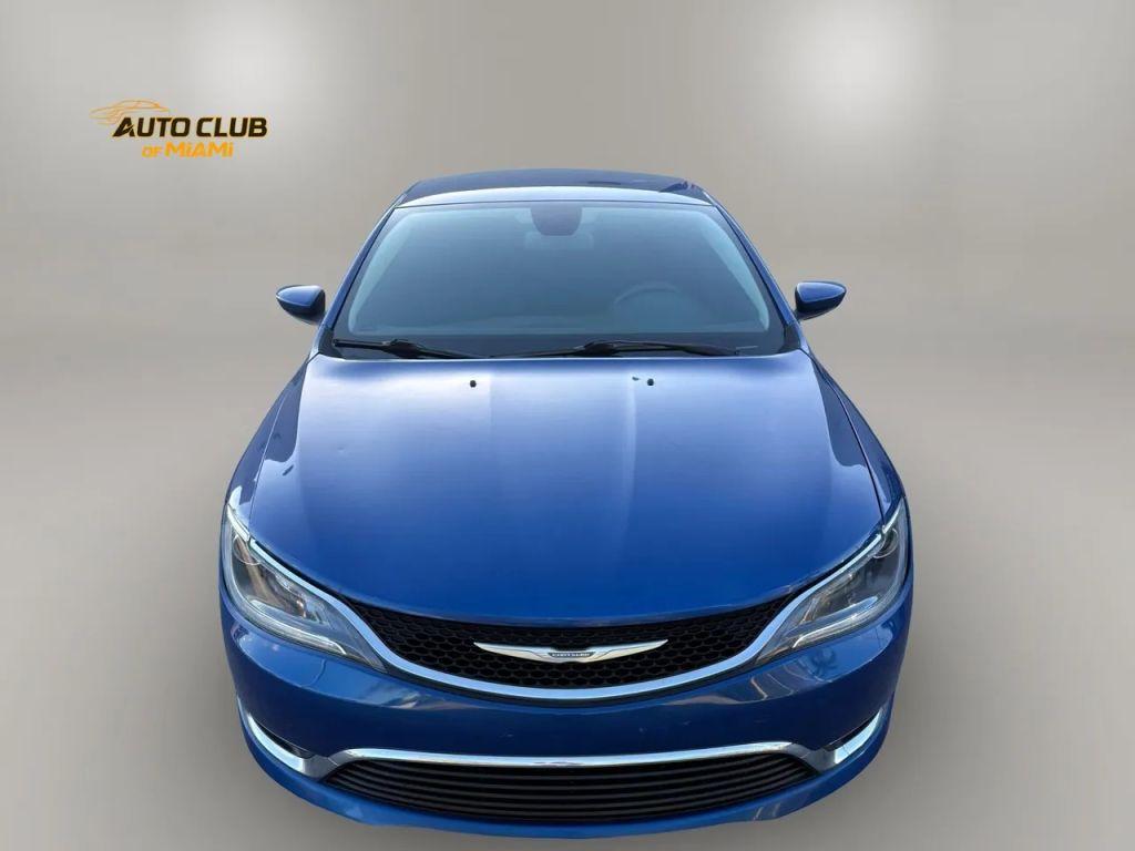 Chrysler 200 - Thumbnail 4