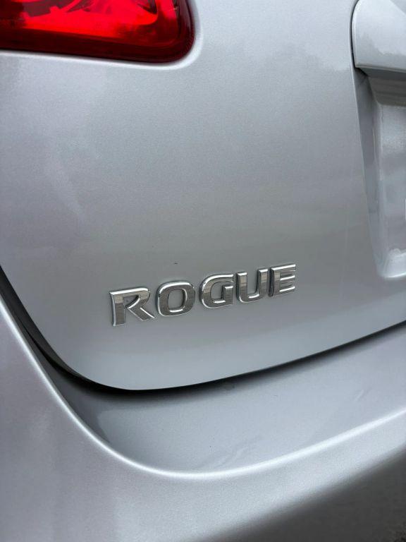 Nissan Rogue - Thumbnail 13