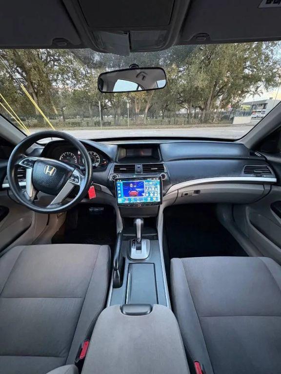 Honda Accord - Thumbnail 18