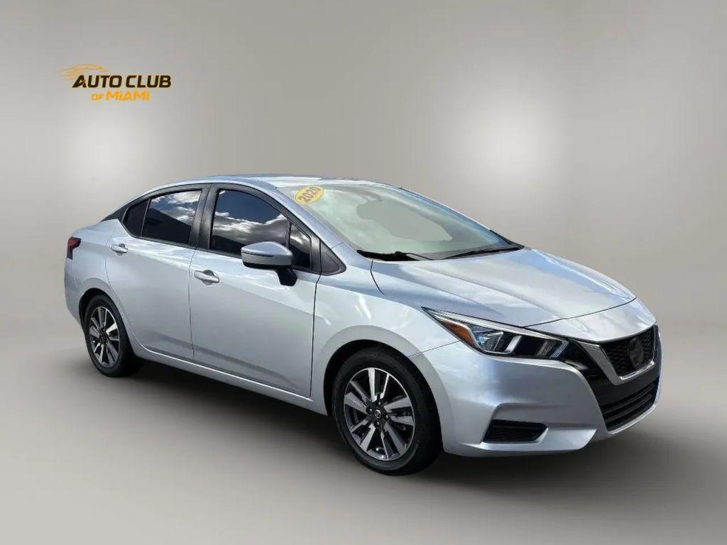 Nissan Versa - Thumbnail 12