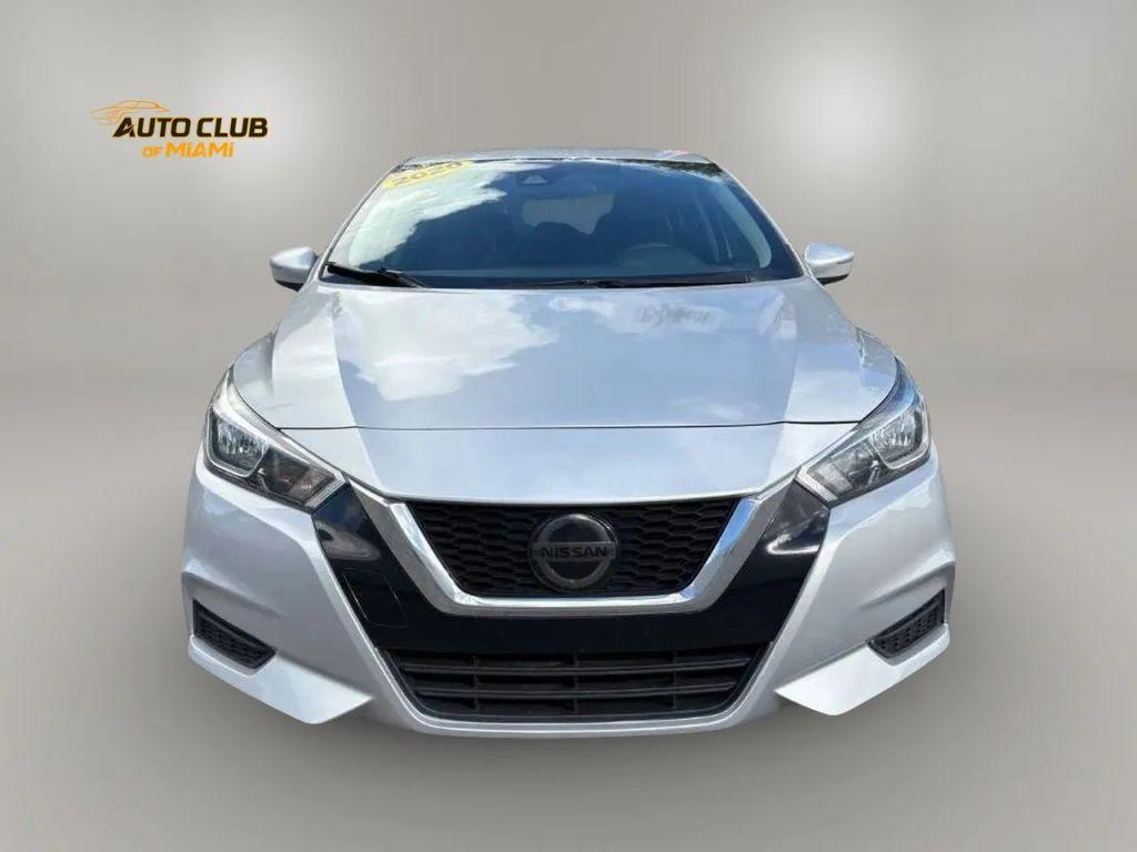 Nissan Versa - Thumbnail 6