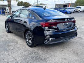 Kia Forte - Thumbnail 8