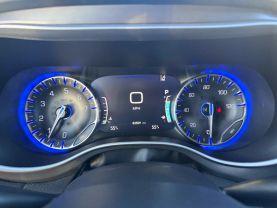 Chrysler Pacifica - Thumbnail 18