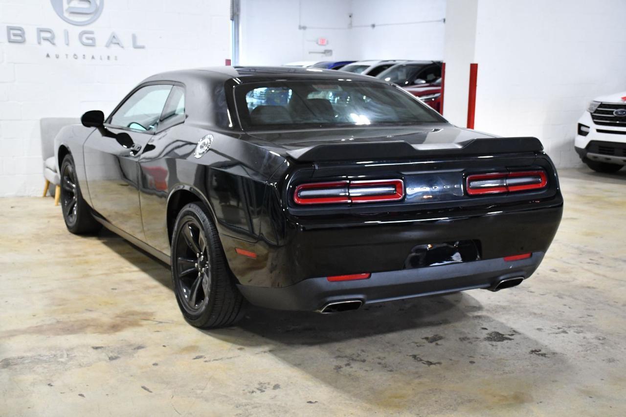 Dodge Challenger - Thumbnail 7