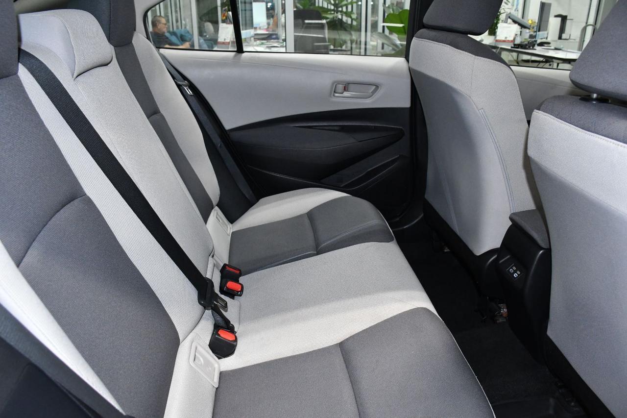 Toyota Corolla - Thumbnail 19