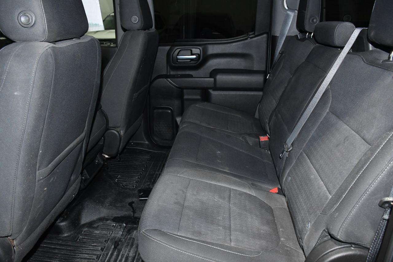 Chevrolet Silverado 1500 - Thumbnail 18