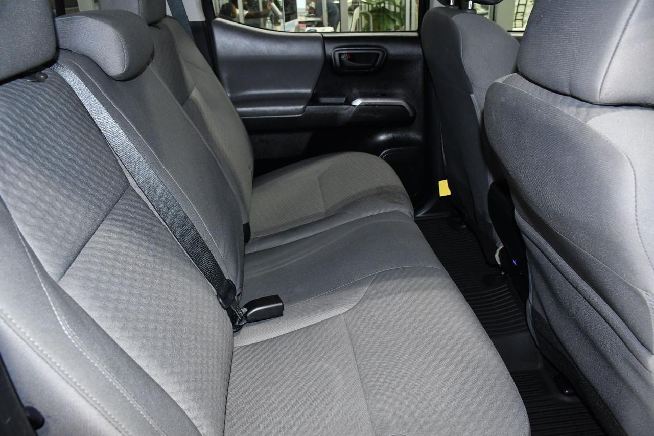 Toyota Tacoma - Thumbnail 20