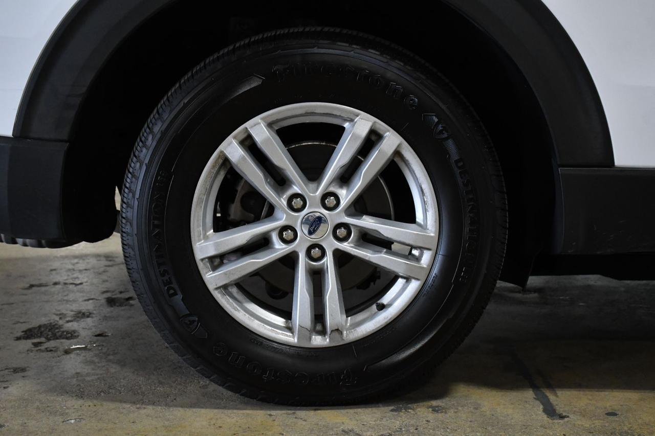 Ford Explorer - Thumbnail 19