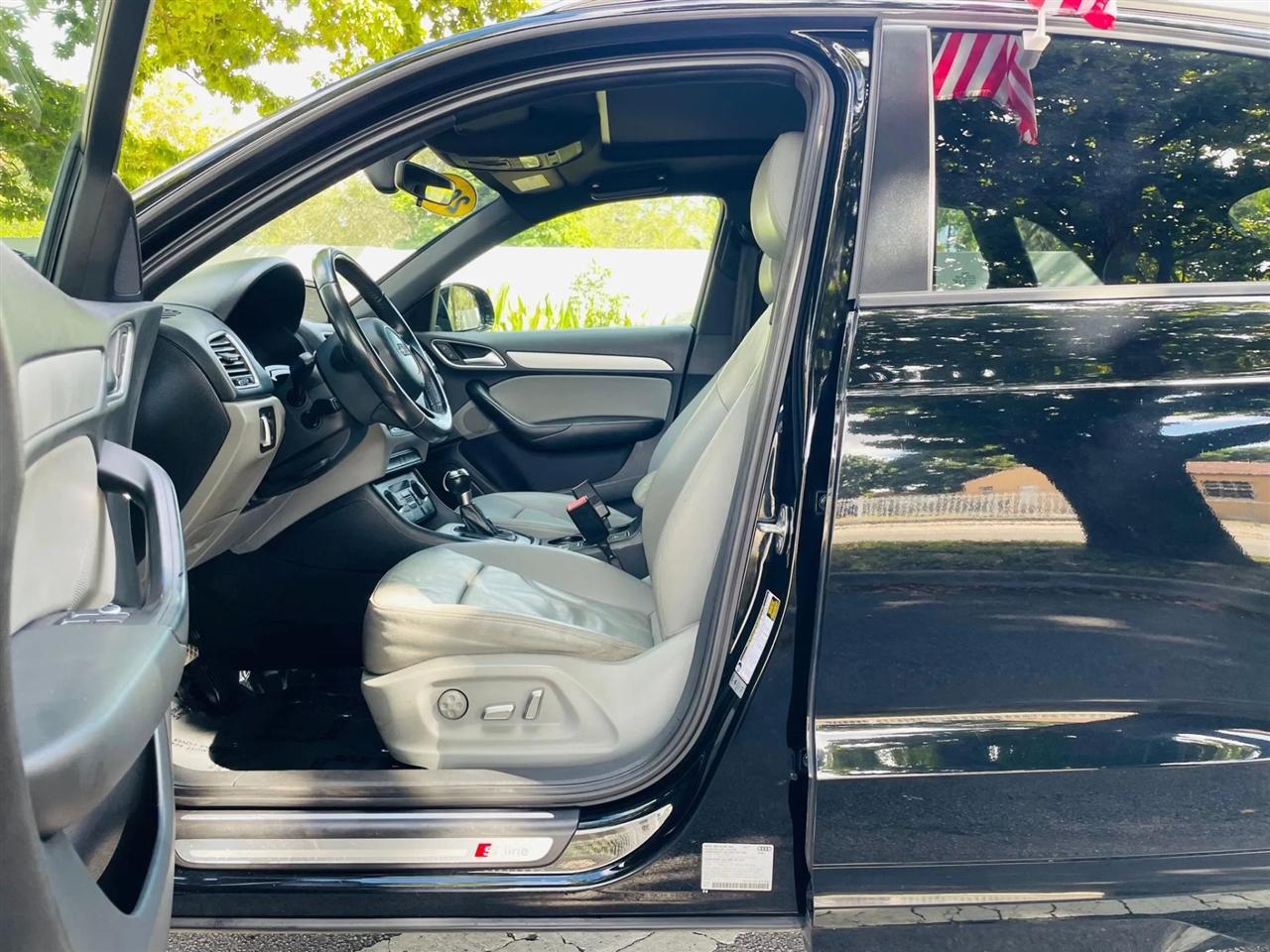 Audi Q3 - Thumbnail 10