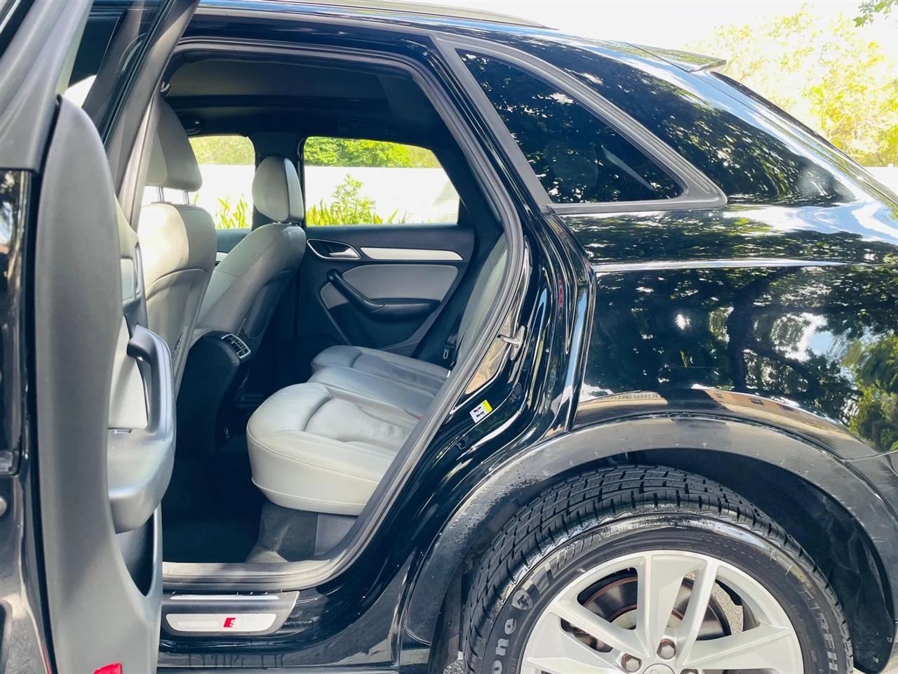 Audi Q3 - Thumbnail 11