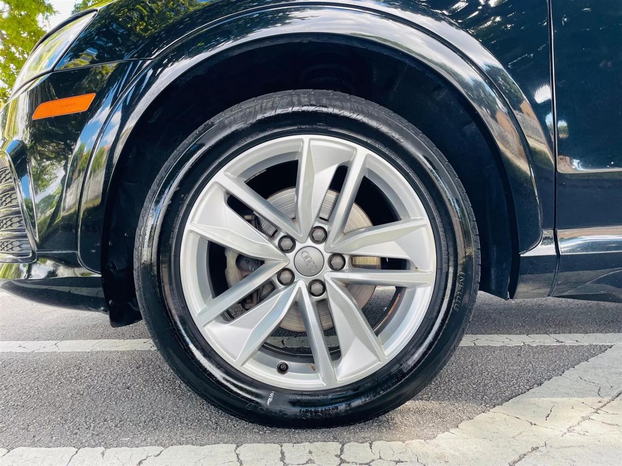 Audi Q3 - Thumbnail 2