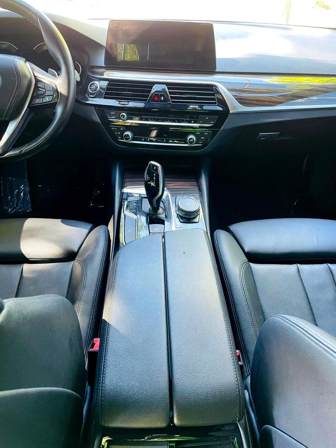 Bmw 5-Series - Thumbnail 15