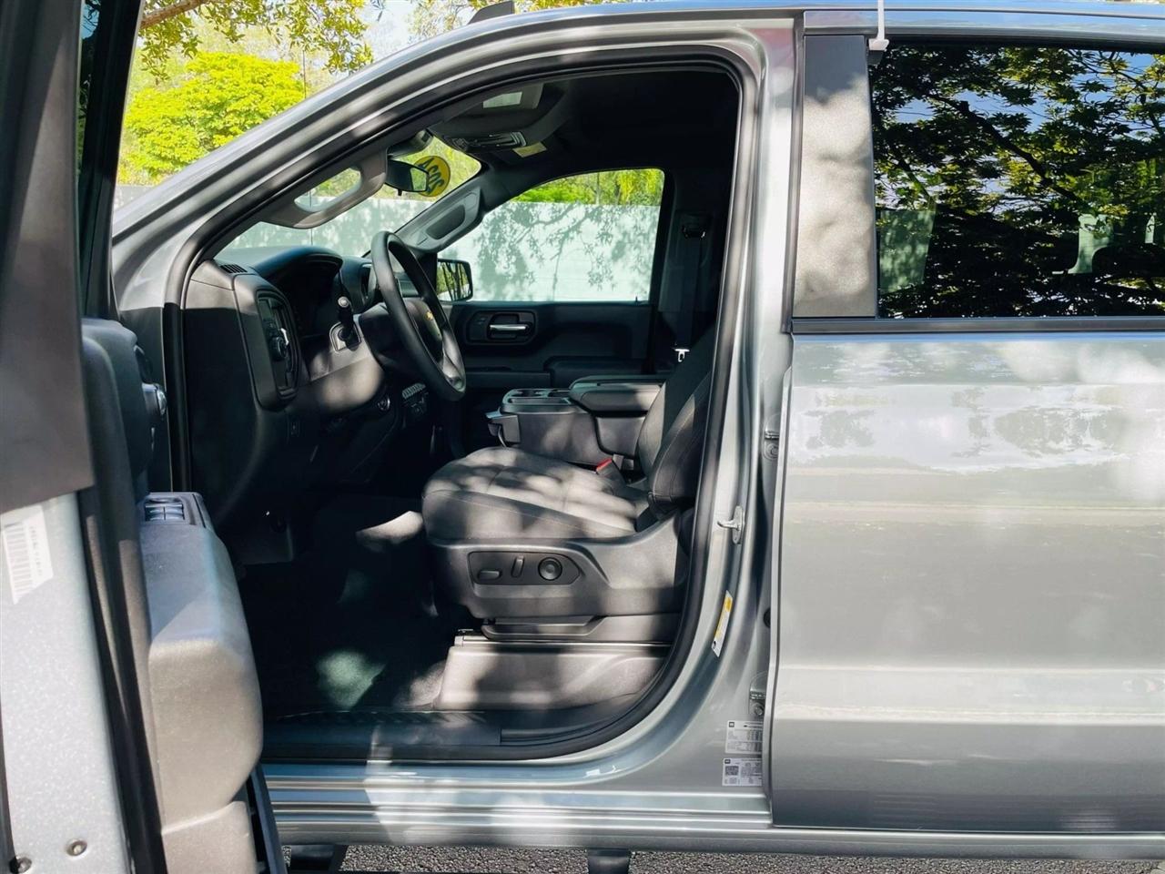 Chevrolet Silverado 1500 - Thumbnail 10