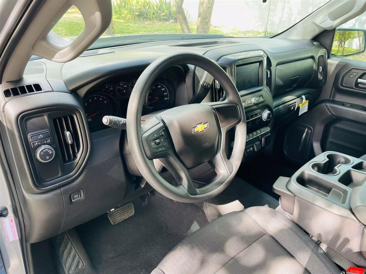 Chevrolet Silverado 1500 - Thumbnail 12