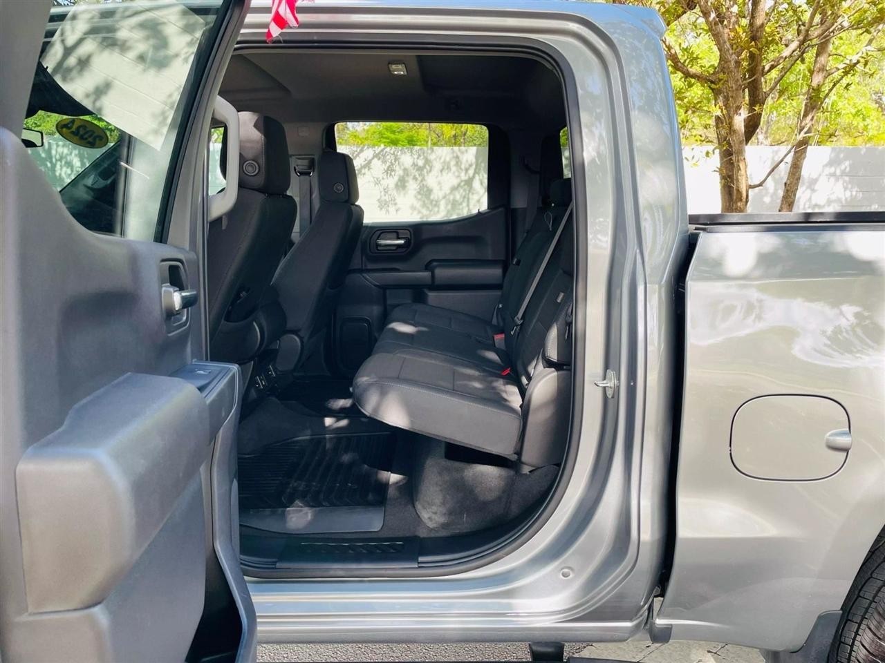 Chevrolet Silverado 1500 - Thumbnail 11