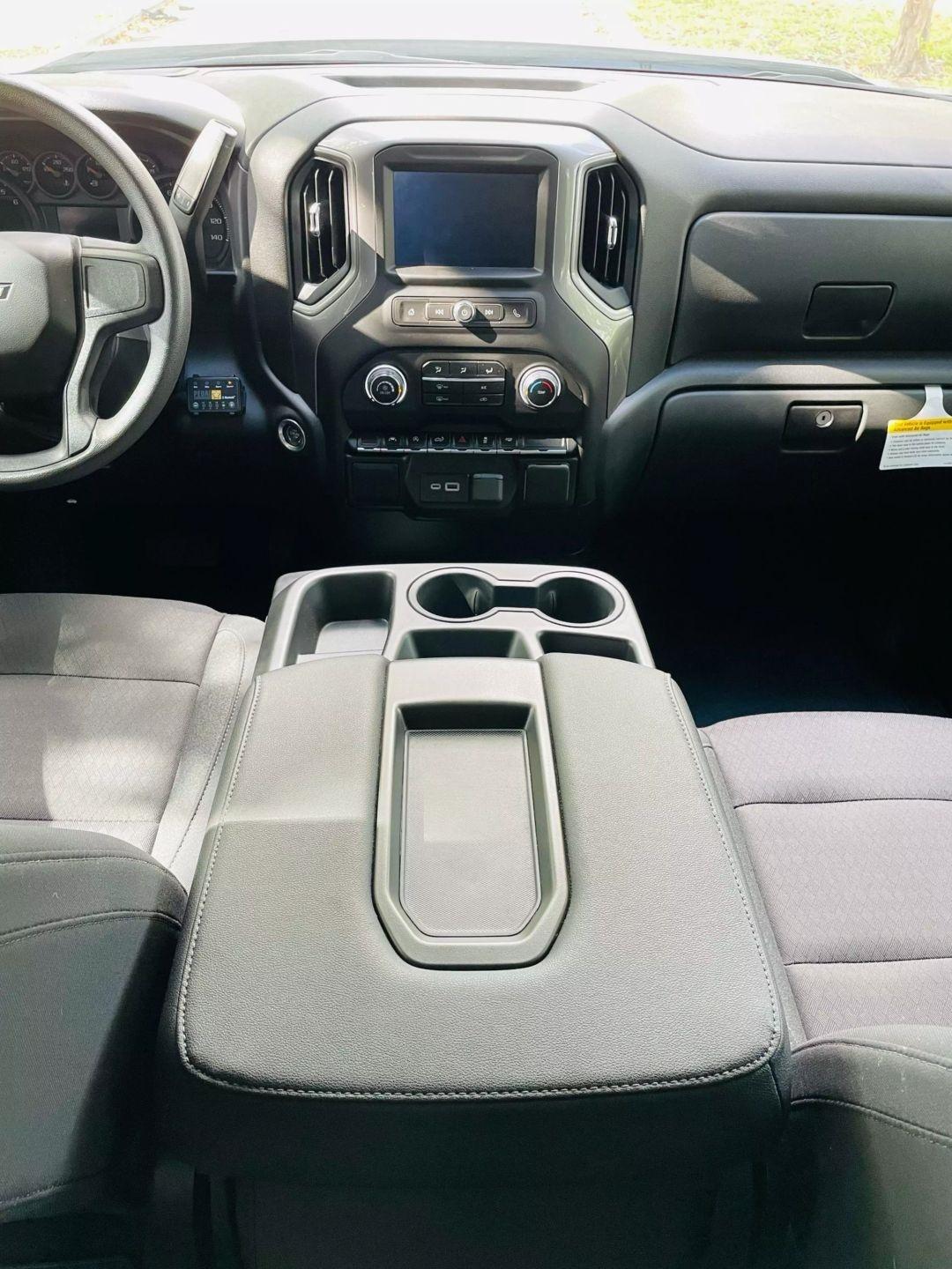 Chevrolet Silverado 1500 - Thumbnail 15