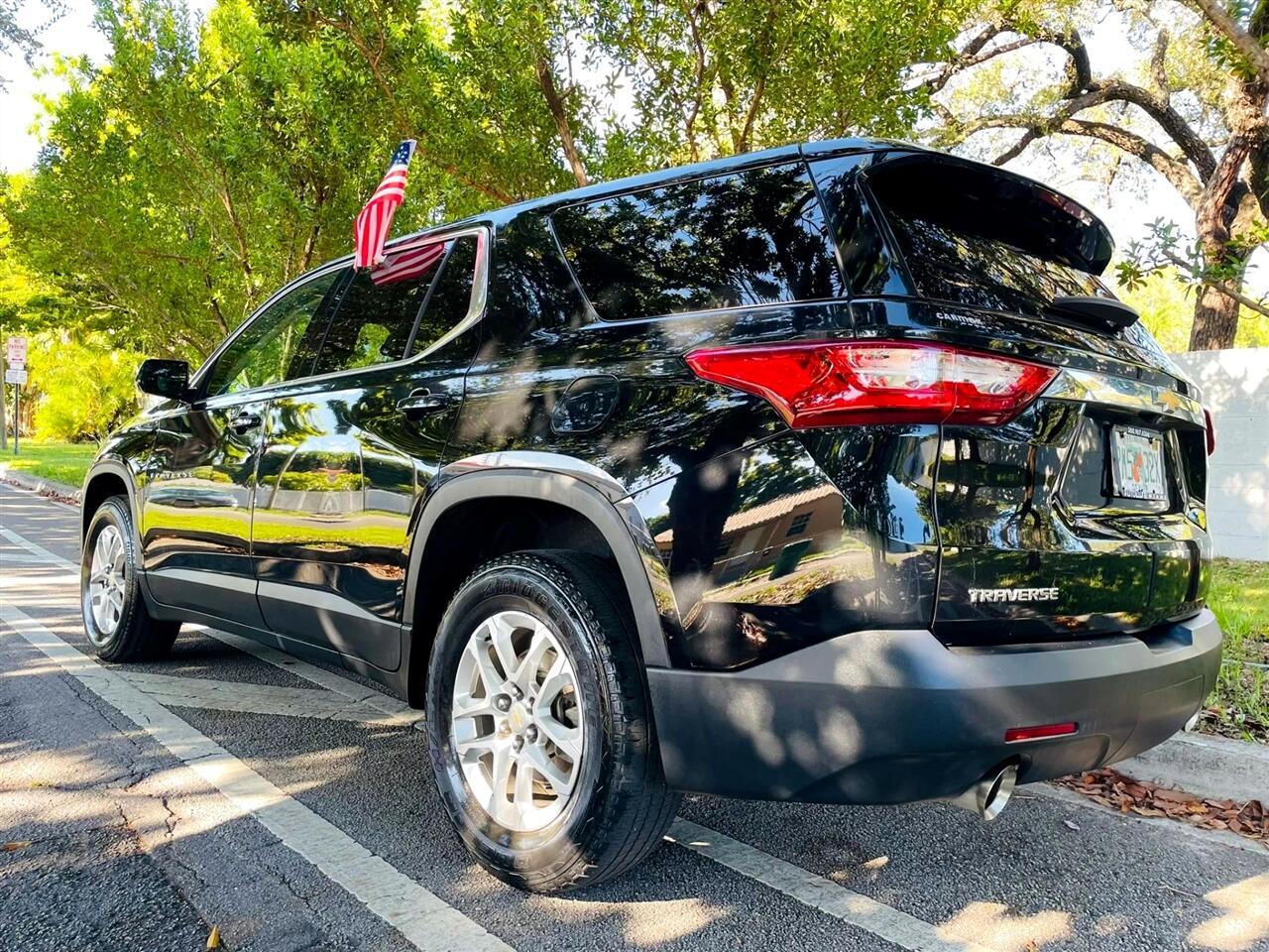 Chevrolet Traverse - Thumbnail 4