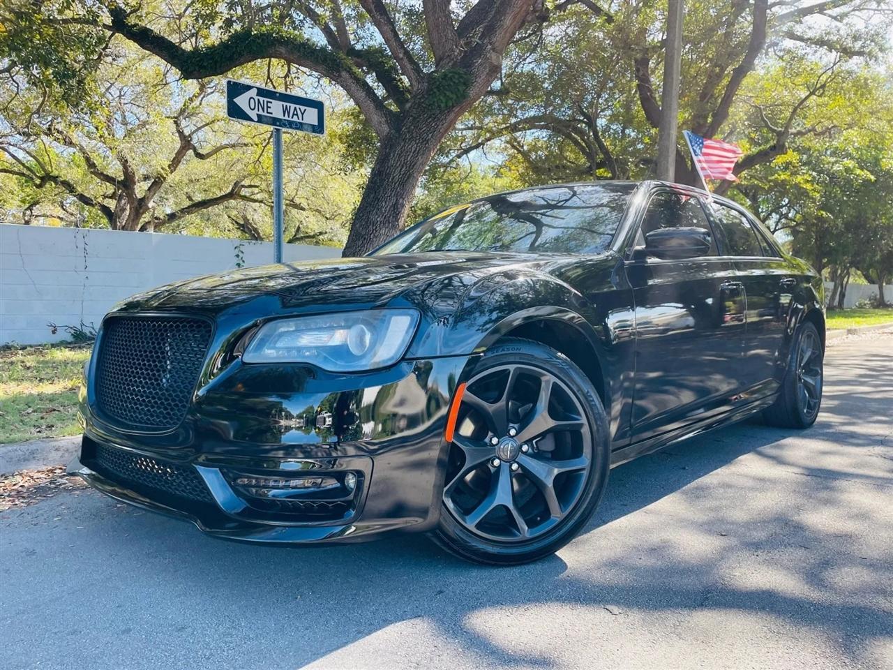 Chrysler 300 - View 1