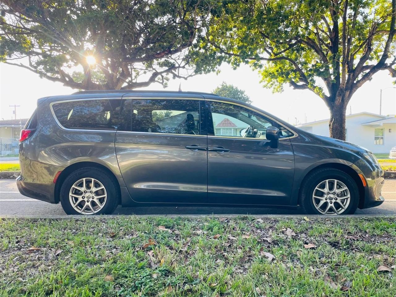 Chrysler Voyager - Thumbnail 7