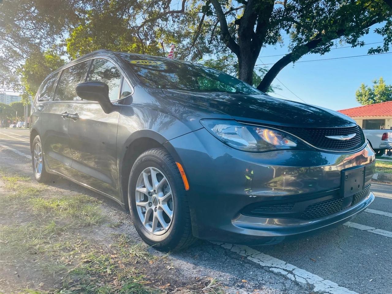 Chrysler Voyager - Thumbnail 8