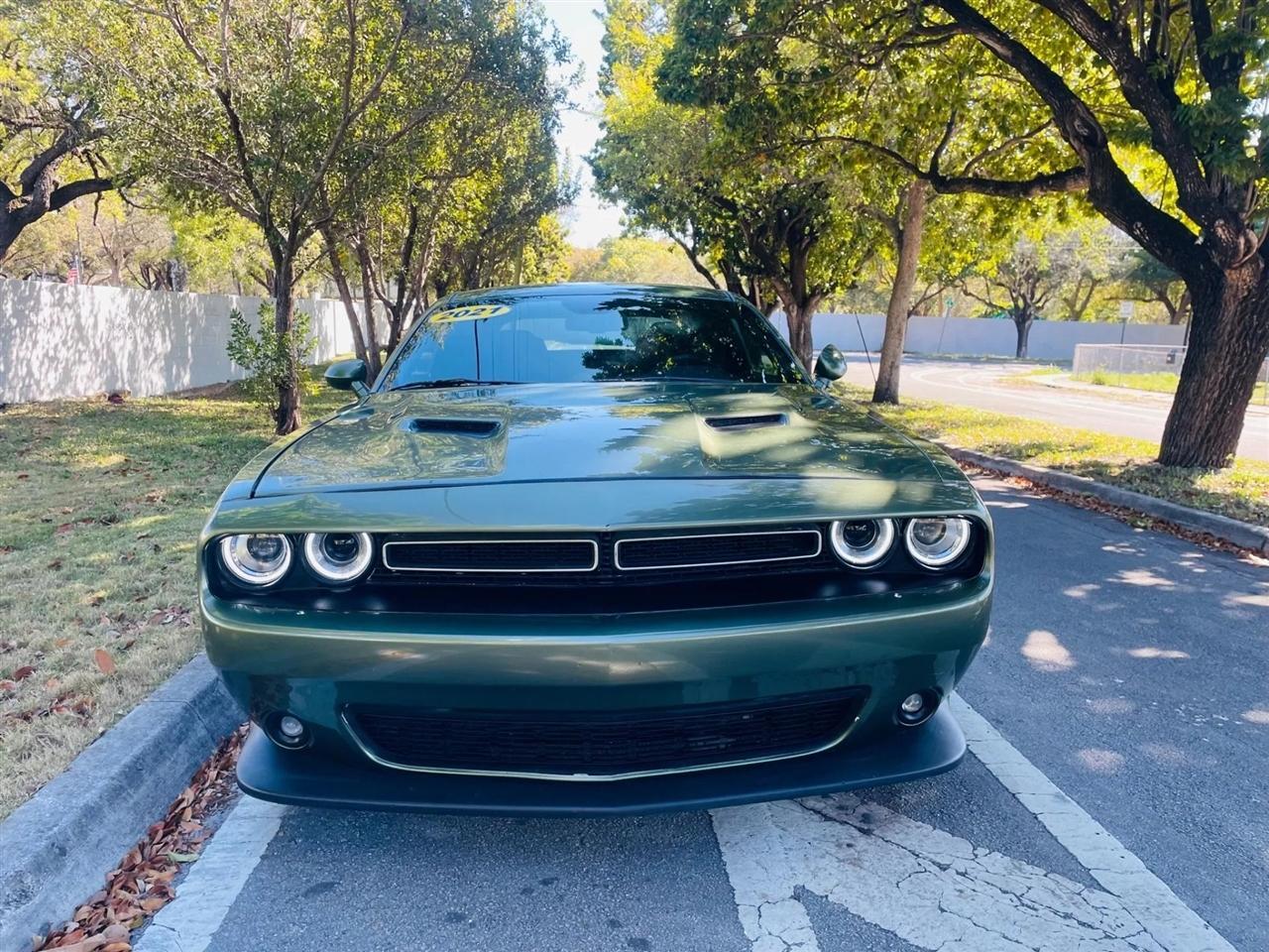 Dodge Challenger - Thumbnail 6