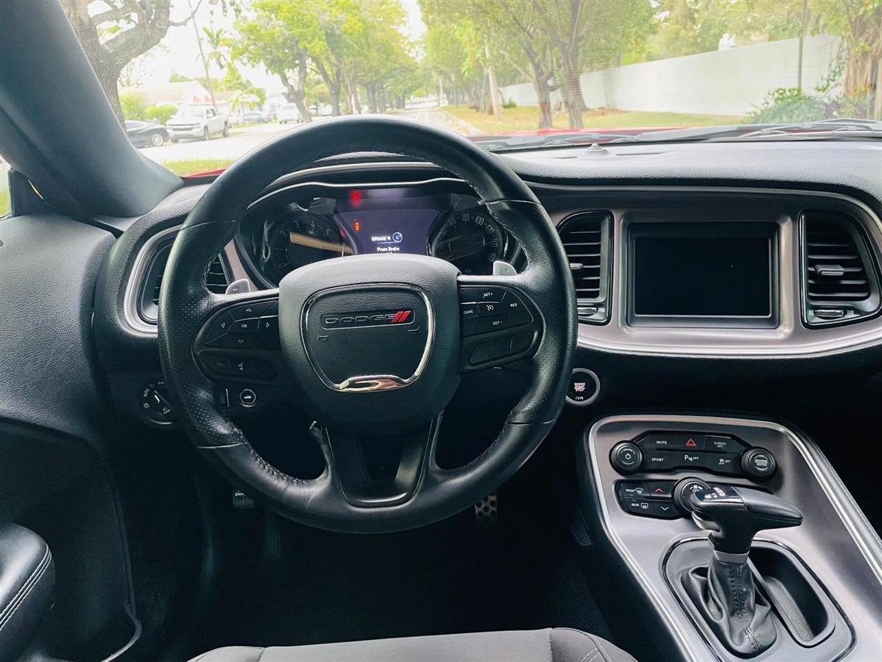 Dodge Challenger - Thumbnail 12