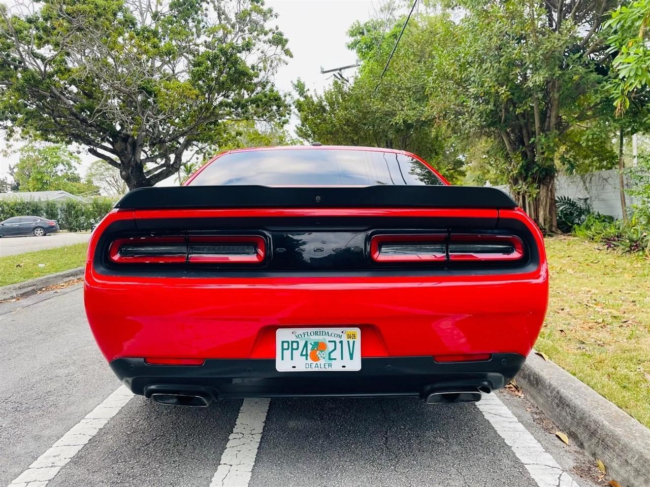 Dodge Challenger - Thumbnail 5