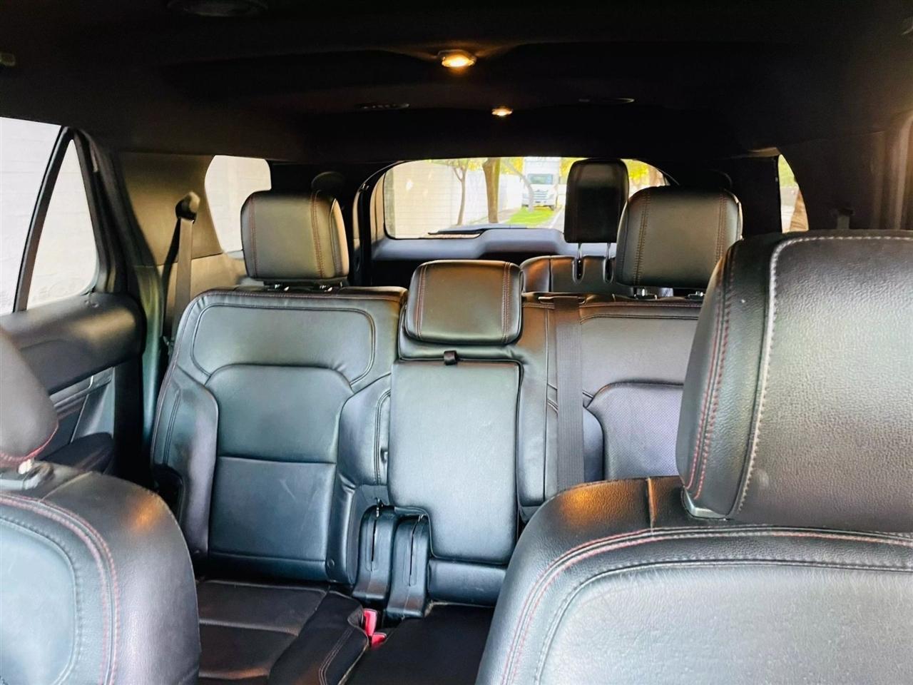 Ford Explorer - Thumbnail 16