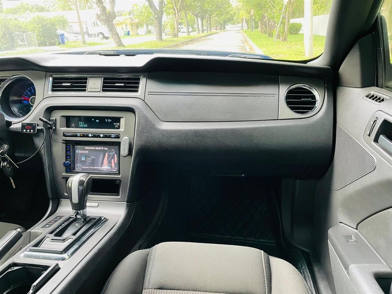 Ford Mustang - Thumbnail 13