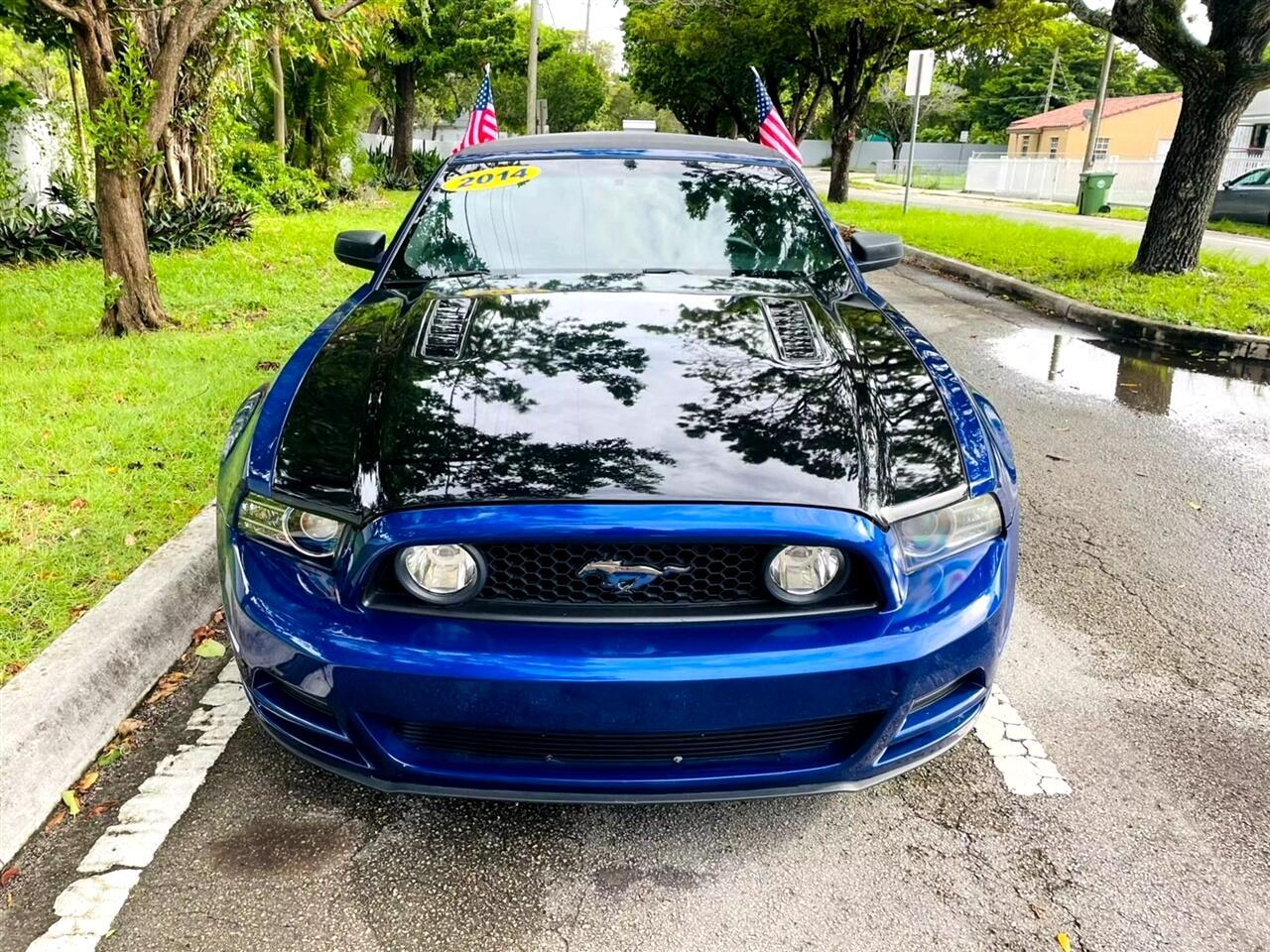 Ford Mustang - Thumbnail 9