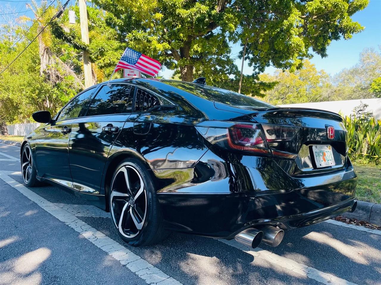 Honda Accord - Thumbnail 4