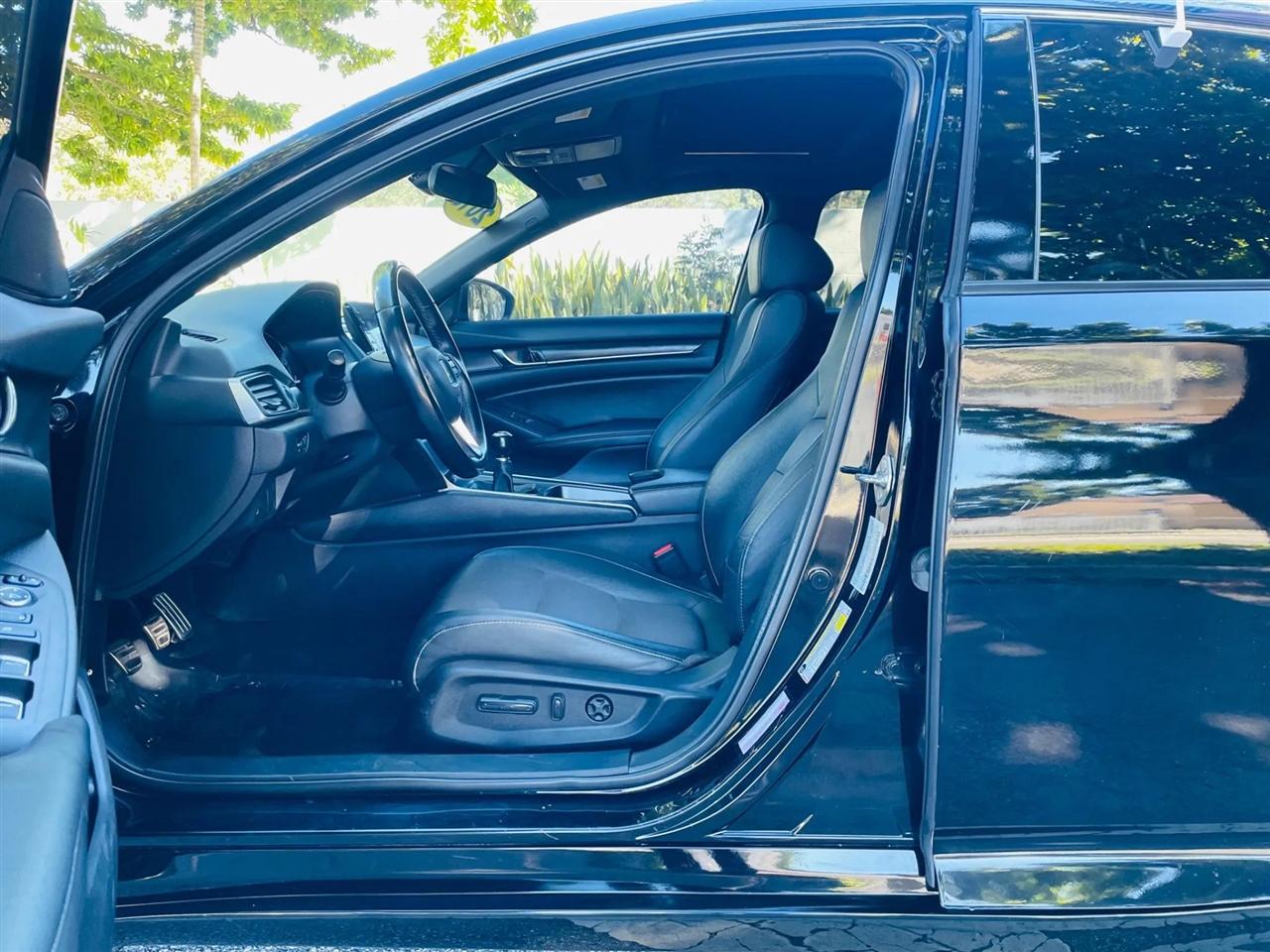 Honda Accord - Thumbnail 10