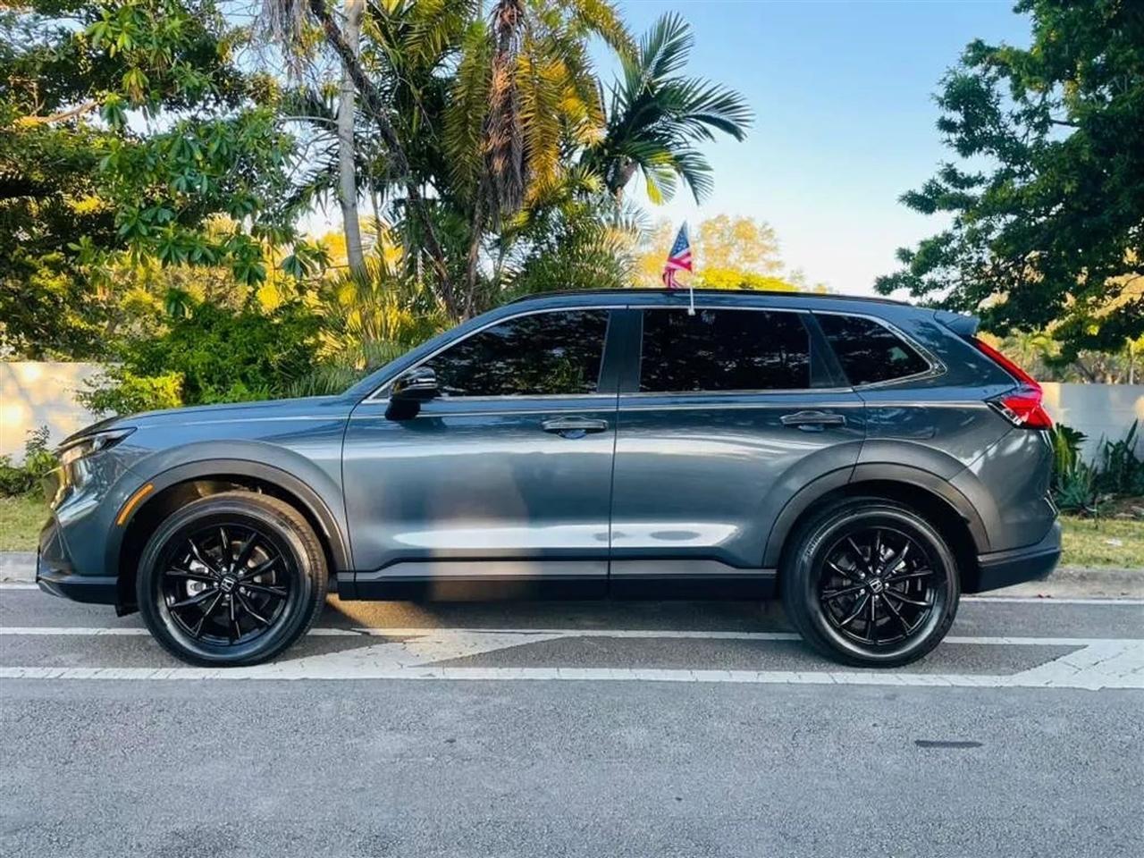 Honda Cr-V Hybrid - Thumbnail 3