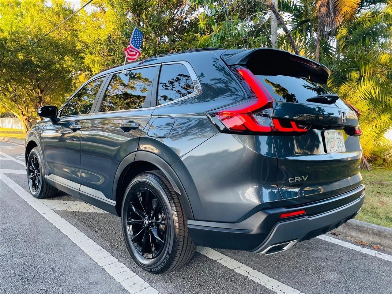 Honda Cr-V Hybrid - Thumbnail 4