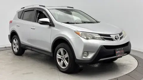 Toyota Rav4 Xle - Thumbnail 3