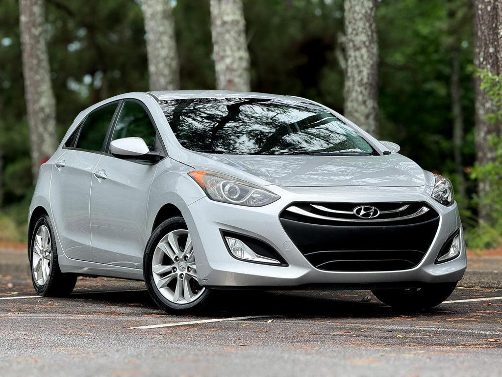 Hyundai Elantra Manual - View 1
