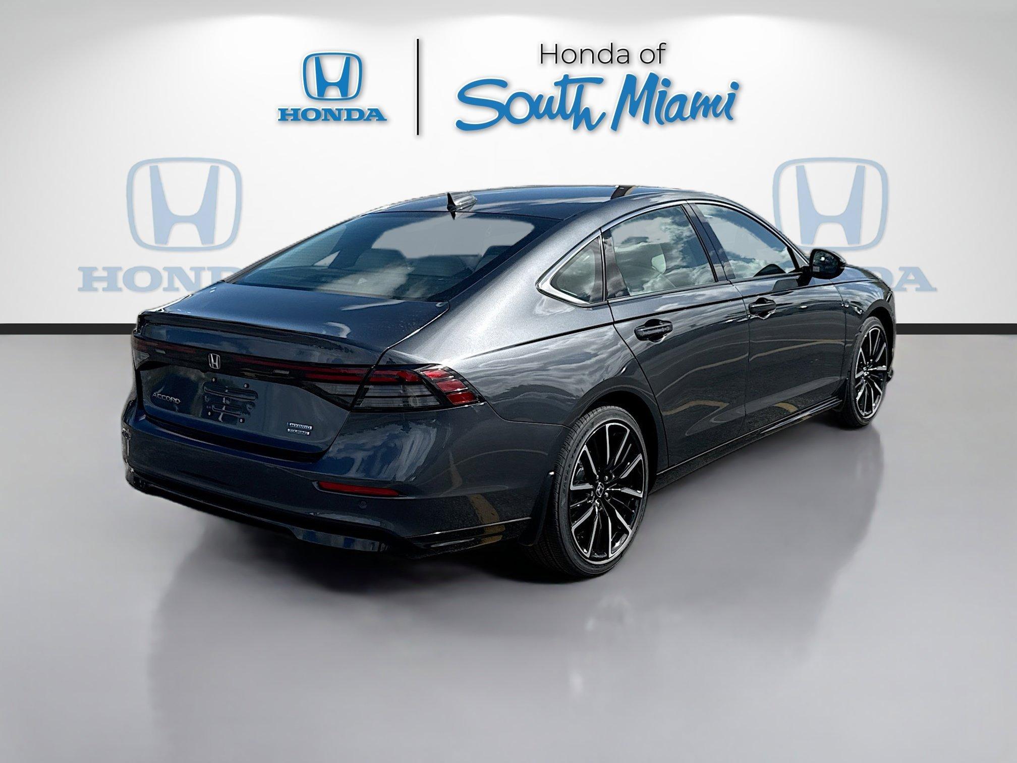 Honda Accord Hybrid Touring Fwd - Thumbnail 8
