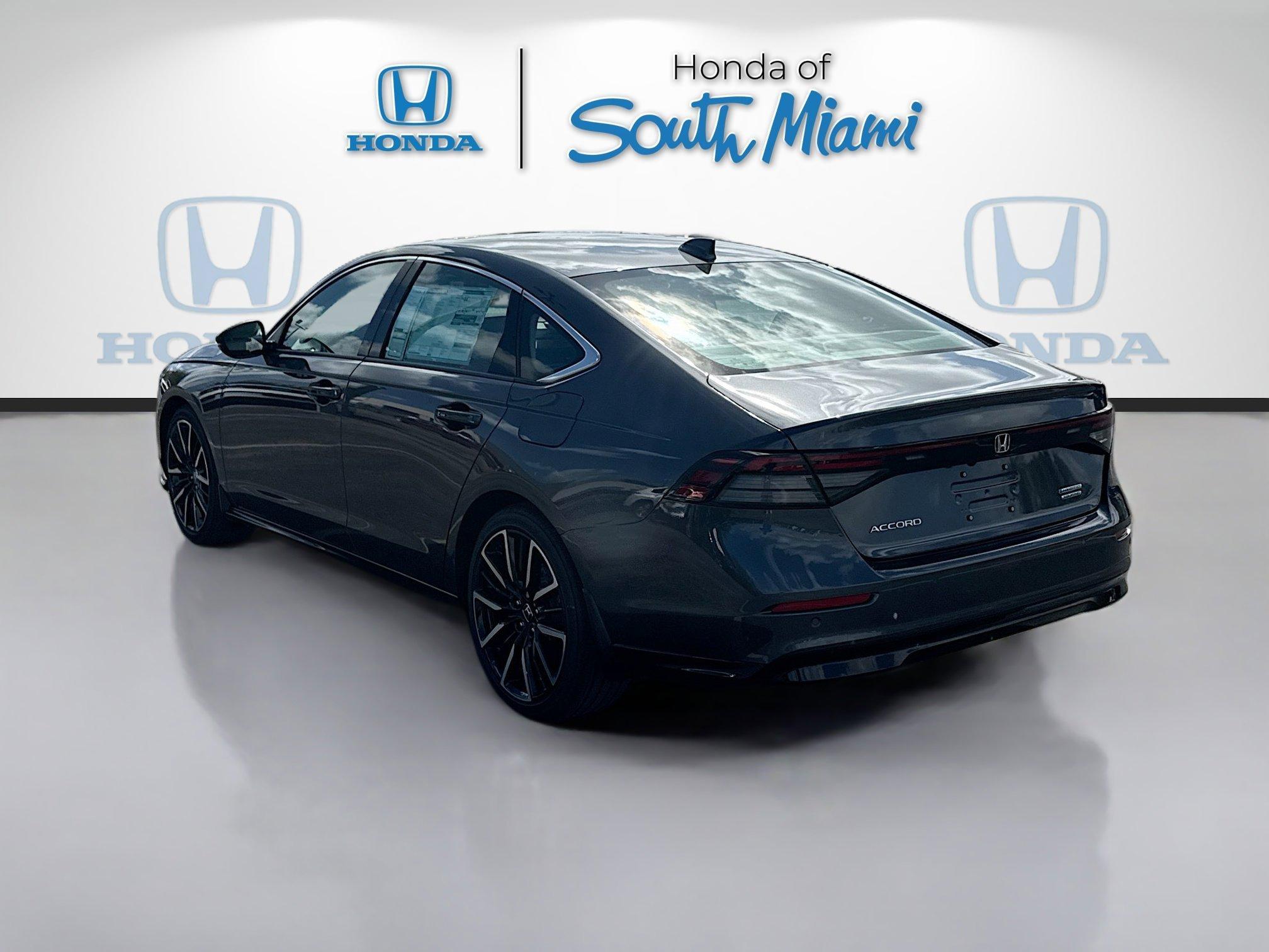 Honda Accord Hybrid Touring Fwd - Thumbnail 6
