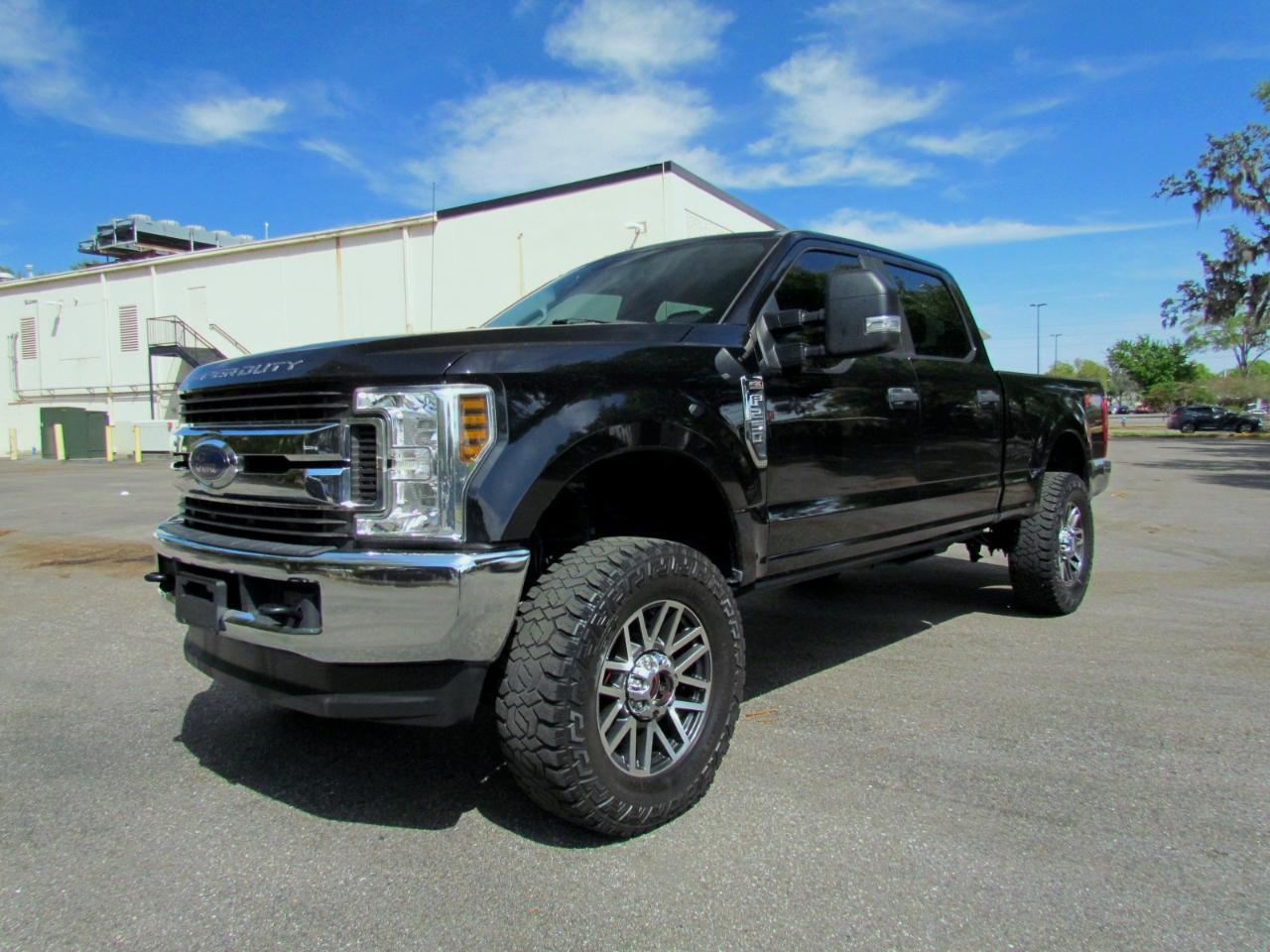 Ford F-250 Sdstx Crew Cab Fx4 - Thumbnail 2