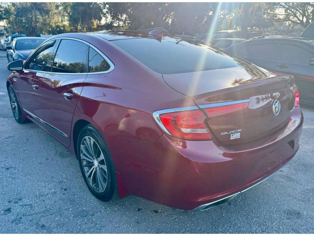 Buick Lacrosse - Thumbnail 16