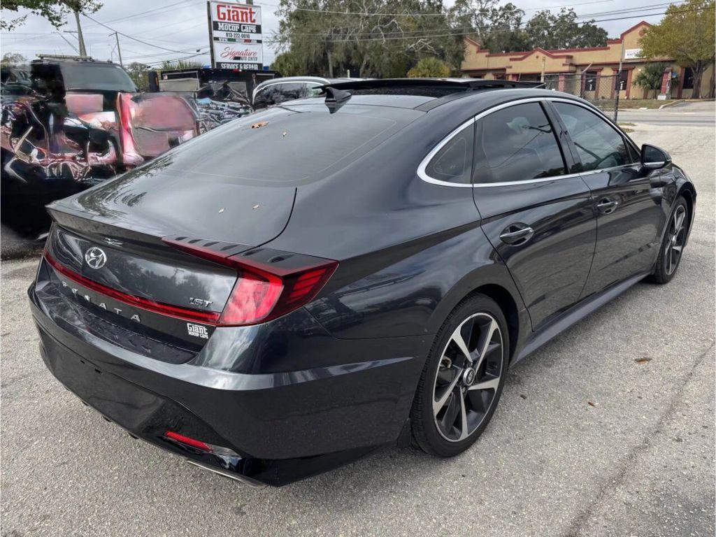 Hyundai Sonata - Thumbnail 10